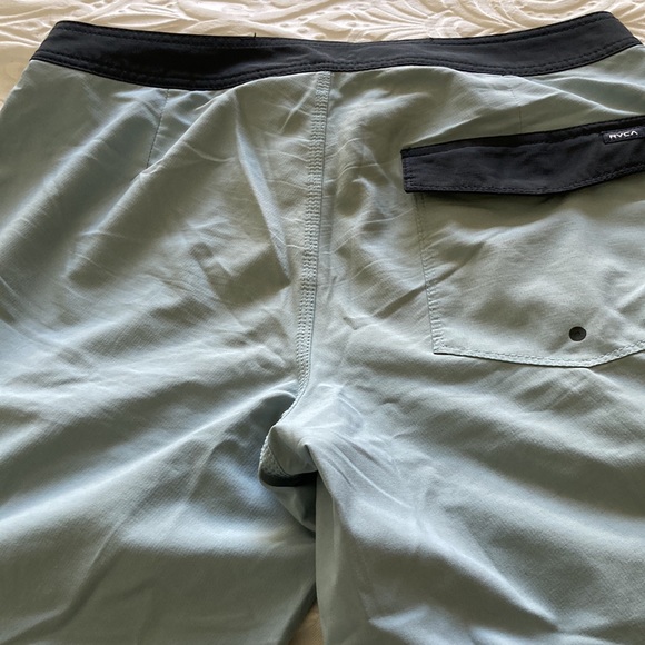 RVCA Boardshorts. - Picture 4 of 6